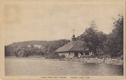 10050-Lone Tree Boat House Green Lake, Wis.-Postmarked 1926