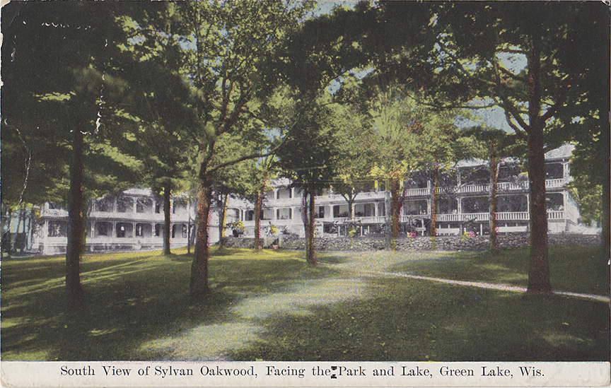 10267-South View of Sylvan Oakwood, Facing the Park and Lake, Green Lake, Wis.-Postmarked 1909