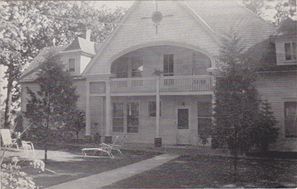 11002-Historic Oakwood Lodge Located on the North shore of Green Lake - 100 Years of Majestic Splendor - Green Lake, Wisconsin