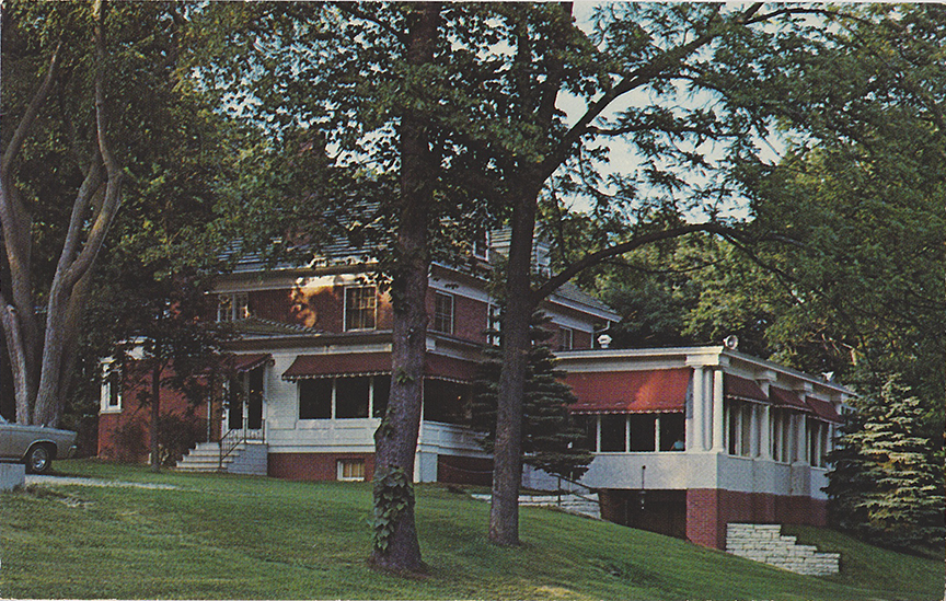 10233-The Heidel House, Distinctive dining and lodging on beautiful Green Lake, Wisconsin