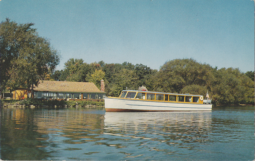 10348-Green Lake, Wisconsin Norton's Queen of the Lake Cruiser Largest on the lake