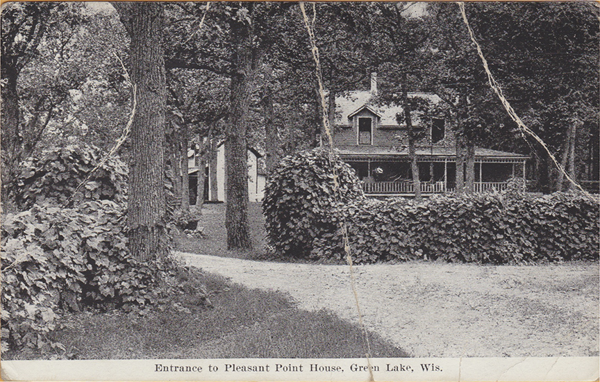 10840-Entrance to Pleasant Point House, Green Lake, Wis.-Postmarked 1935