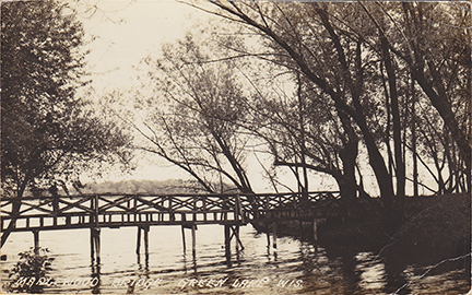 10926-Maplewood Bridge, Green Lake, WIS.-Postmarked 1940