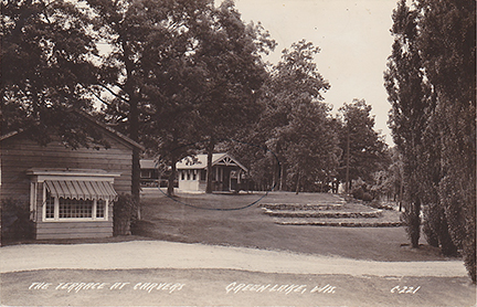 11024-The Terrace at Carvers, Green Lake, WIS., -Postmarked 1944