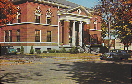 10019-Green Lake County Court House