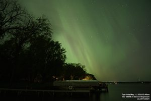 Read more about the article Added pictures of the Aurora over Big Green