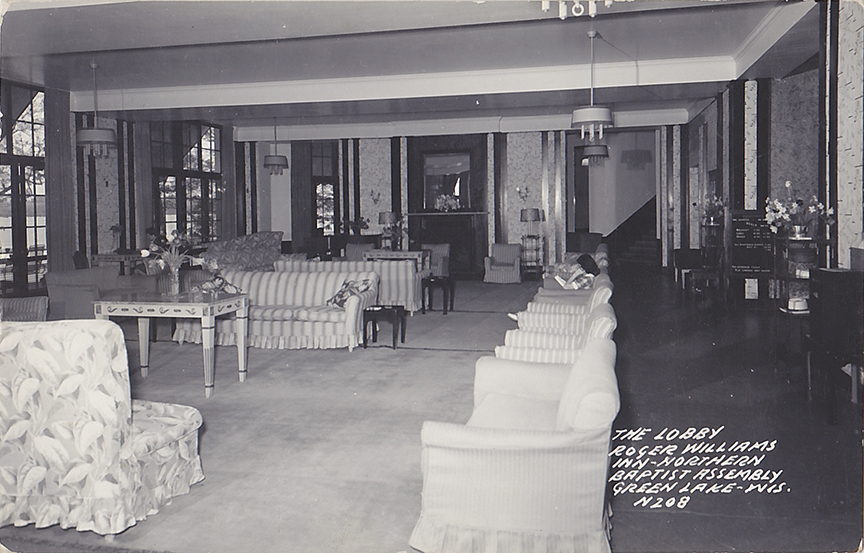 10152-The Lobby, Roger Williams Inn, Northern Baptist Assembly, Green Lake, Wis. - Canceled 1949