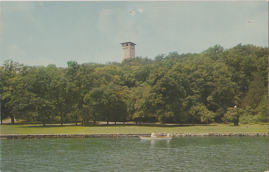 10303-American Baptist Assembly, Green Lake, Wisconsin, Beautiful Green Lake provides guests with an opportunity to enjoy boating in their leisure time.