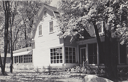 10523-Bookstore and Gift shop Northern Baptist Assembly, Green Lake, Wis.