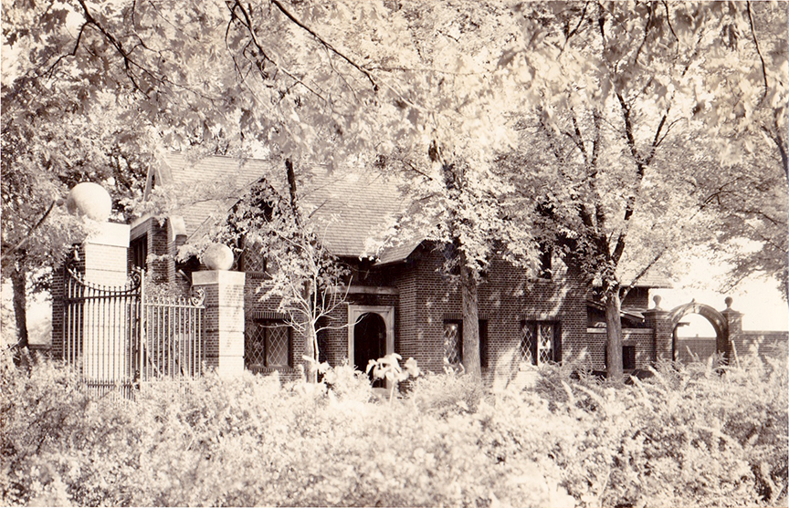 10841-House of Seven Gables