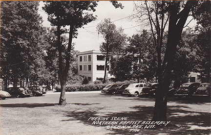 10852-Parking Scene, Northern Baptist Assembly, Green Lake, WIS.