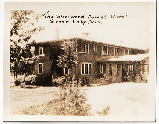 Green Lake Souvenir Pack, The Sherwood Forest Hotel